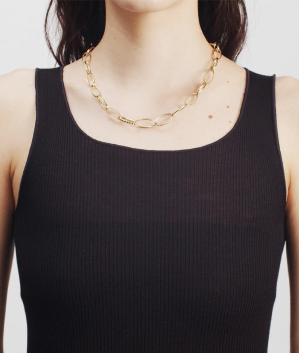 Oval link chain short necklace